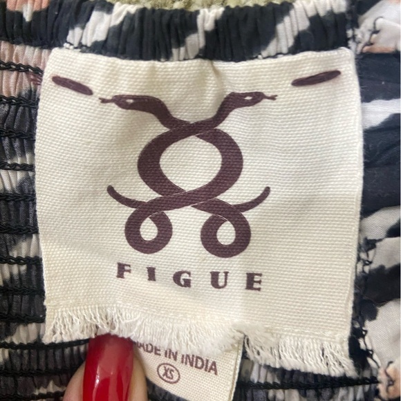 Figue Luella chevron tie dye tribal black/tan/cream shirred peplum top/vest xs - Picture 12 of 13
